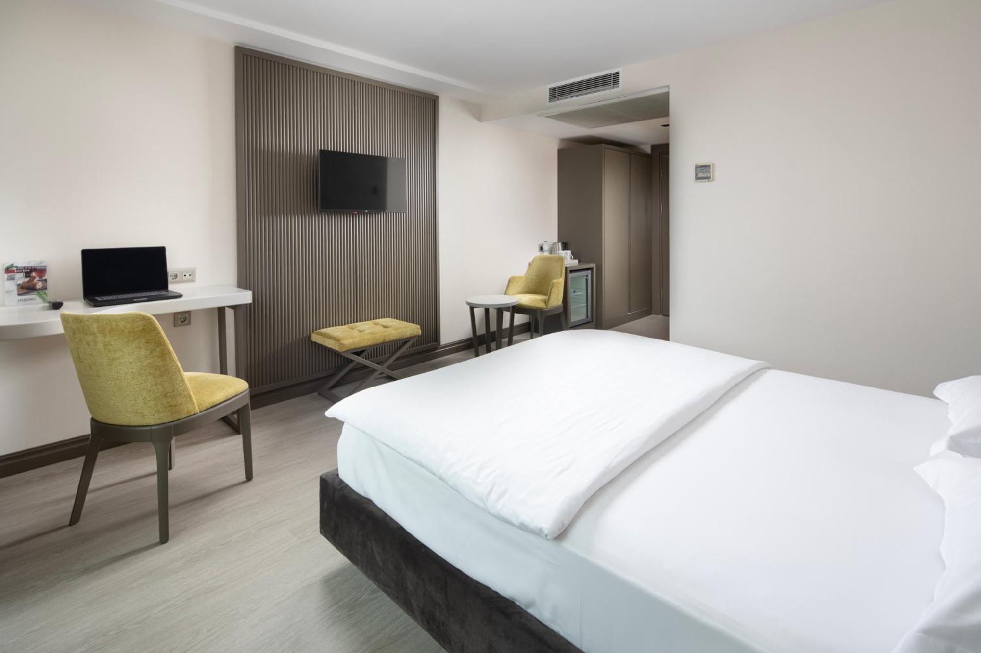Sinema Hotel Орду Екстер'єр фото